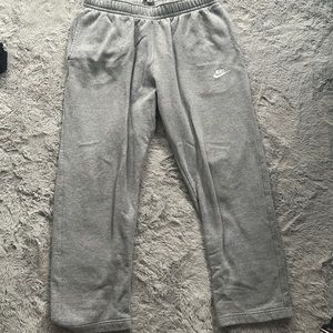 sweatpants